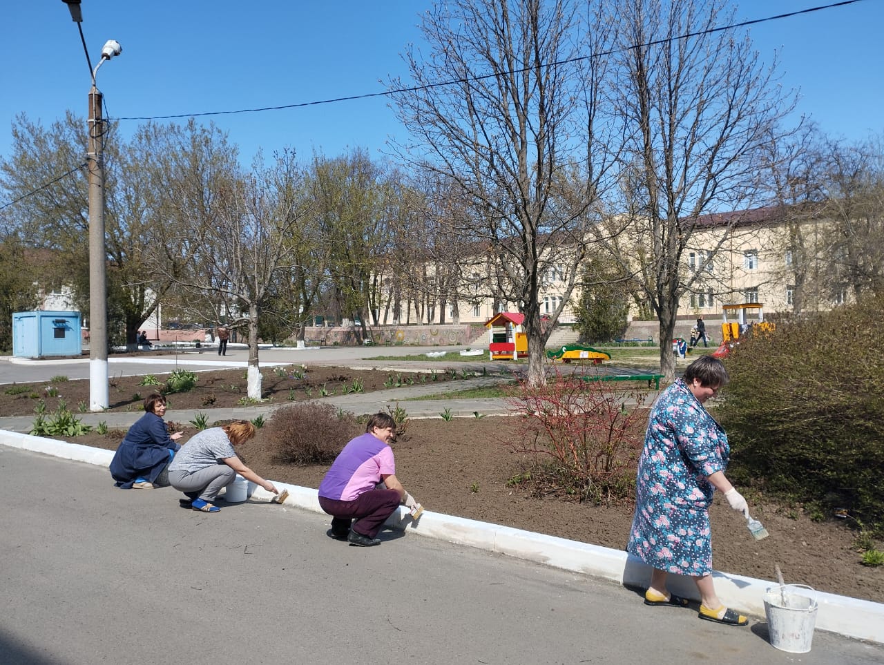 16.04.2025г. в детской городской больнице г. Новошахтинска состоялся субботник